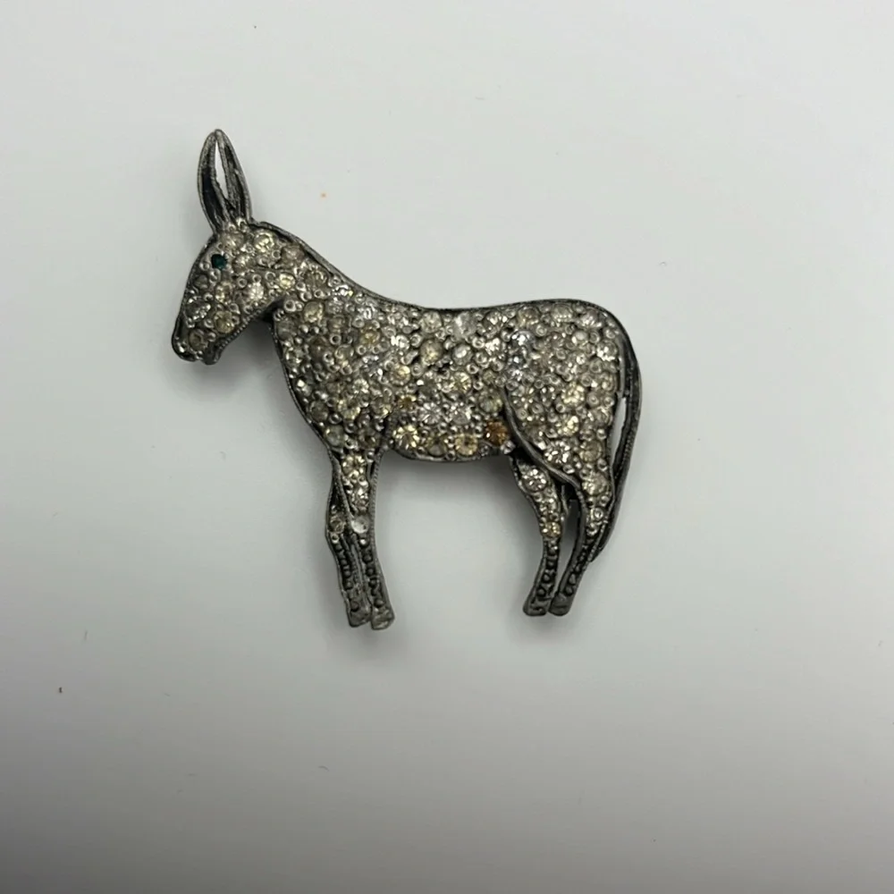 Vintage Rhinestone Donkey Elephant Penguin Dog & Bee (Signed Kramer) Brooch lot - Picture 2 of 11